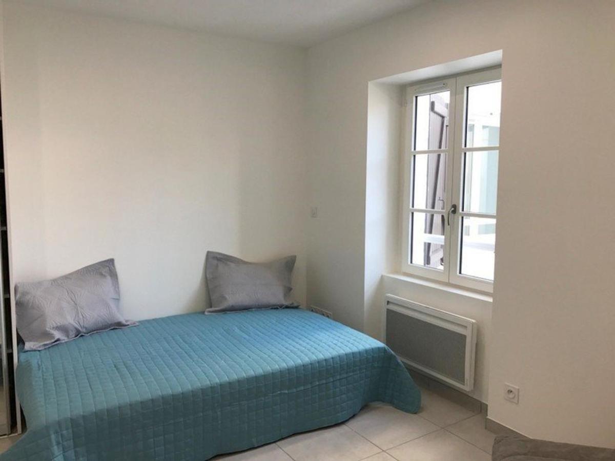 Studio Renove En Centre-Ville, Ideal Pour Des Vacances A Pied, Calme Et Confort, Classe 2 Etoiles. - Fr-1-4-512 Saint-Jean-de-Luz Ngoại thất bức ảnh